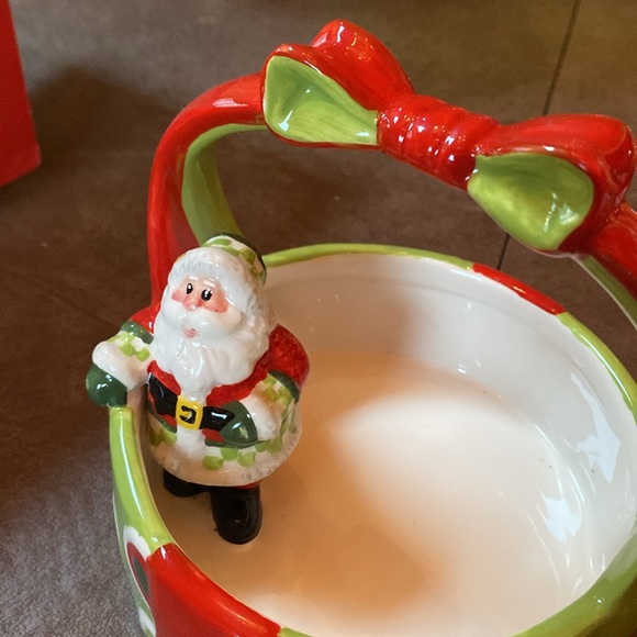 NWOT still in box! Fitz and Floyd holiday cheer basket - Picture 2 of 5